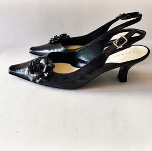 Gianni Bini Floral Slingback Kitten Heels Size 6.5